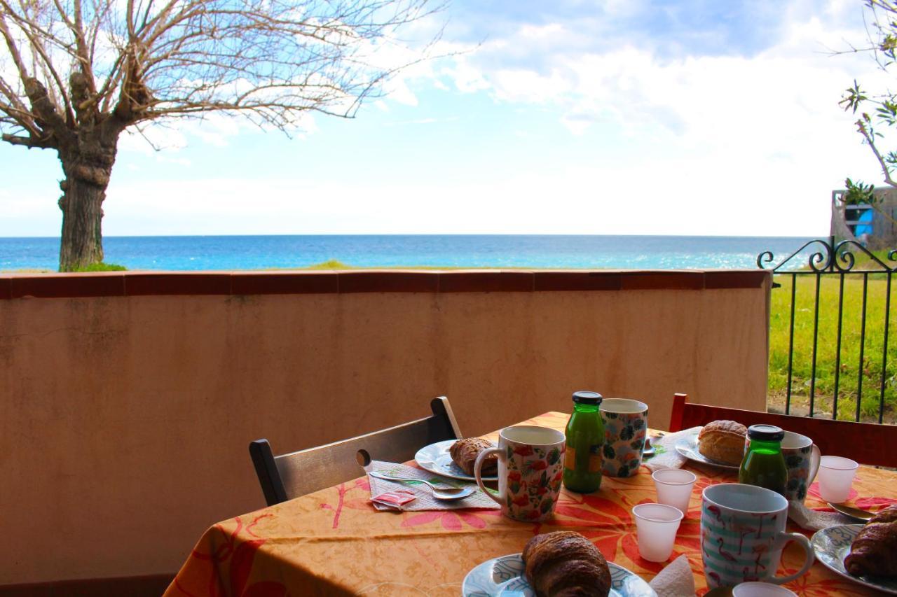 マスカリ House On The Seaヴィラ エクステリア 写真